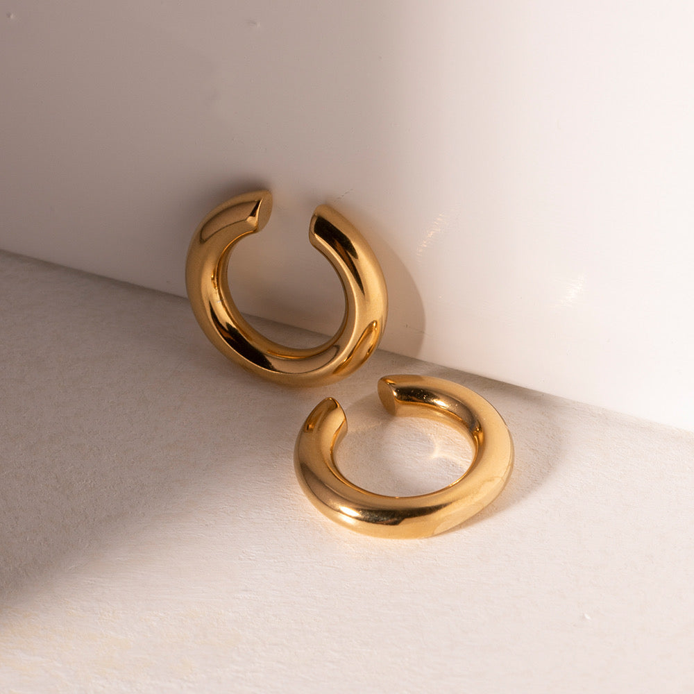 Sammi Earcuff